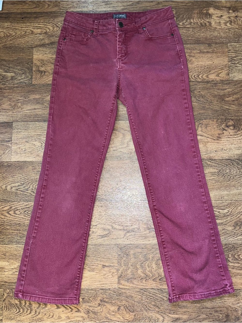 Denver Hayes Women's Straight Leg Jeans in Burgundy